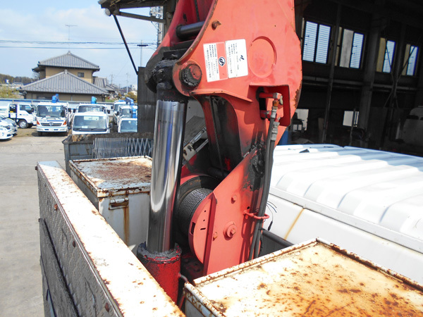 油圧シリンダー分解修理：茨城県坂東市の加藤自動車販売